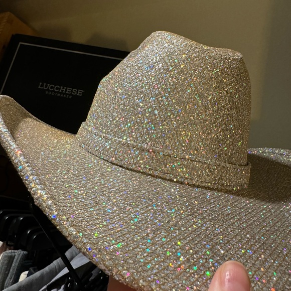 Iridescent cowgirl hat - Picture 6 of 13